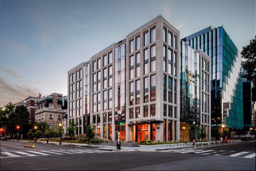More Photos Of 1101 16th St NW, Washington Office For Sale