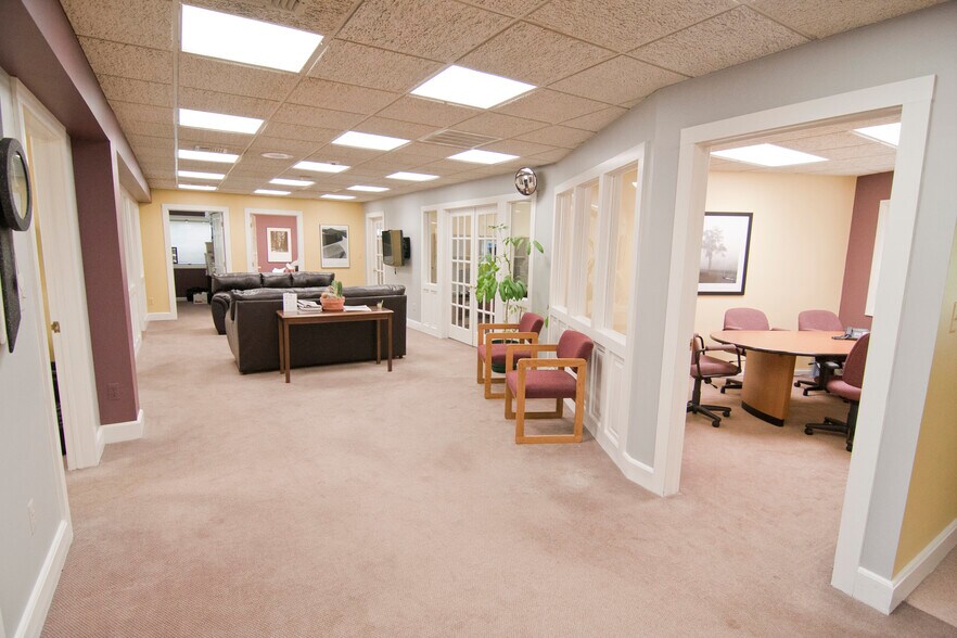 More Photos Of 955 Lincoln Ave, Glen Rock Medical For Sale