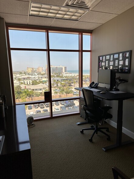 More Photos Of 320 1st St N, Jacksonville Beach Office Residential For Sale