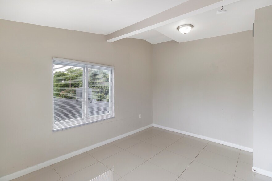 More Photos Of 268 NW 34th St, Miami Apartments For Sale