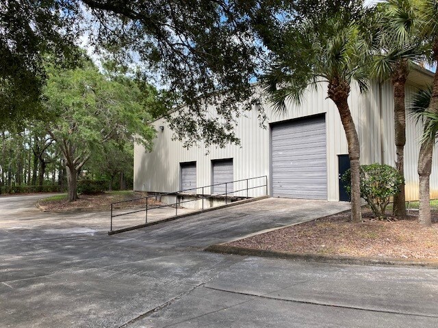 More Photos Of 3 Sunshine Blvd, Ormond Beach Manufacturing For Lease