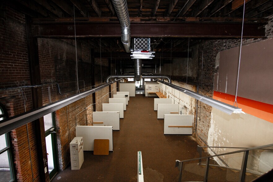 More Photos Of 1534 Main St, Columbia Medical For Lease