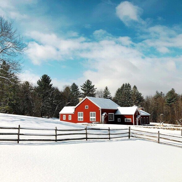 More Photos Of 507 Benson Rd, Manchester Center Specialty For Sale