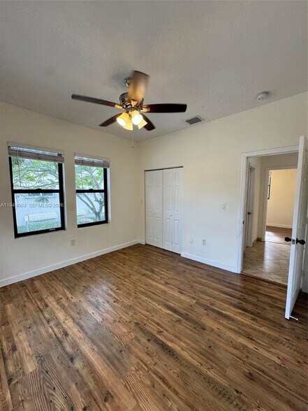 More Photos Of 2000 Monroe St, Hollywood Apartments For Sale