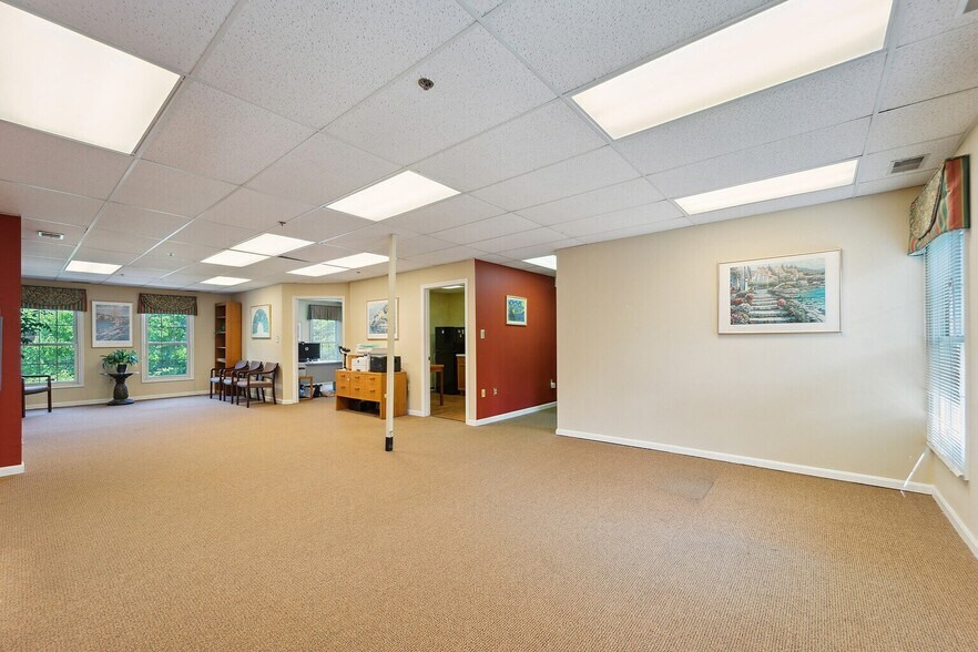 More Photos Of 5090-5096 Dorsey Hall Dr, Ellicott City Medical For Lease