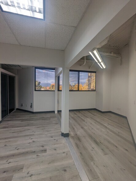 More Photos Of 5311 Topanga Canyon Blvd, Woodland Hills Office For Lease