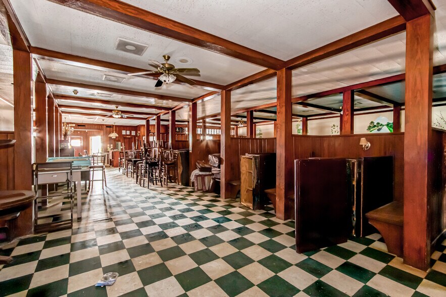 More Photos Of 15 7th St, Augusta Restaurant For Sale