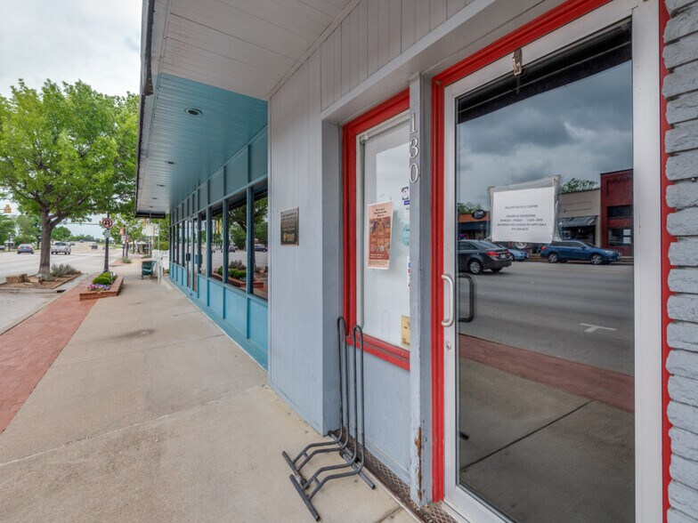 More Photos Of 130 N Main St, Mansfield Storefront Retail Office For Sale