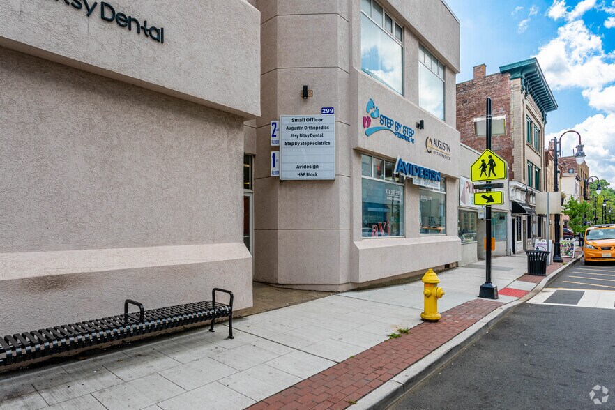 More Photos Of 299 Glenwood Ave, Bloomfield Office Residential For Lease