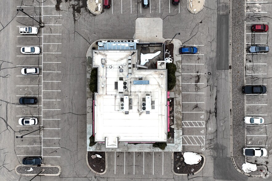 More Photos Of 1370 Babcock Blvd E, Delano Restaurant For Lease