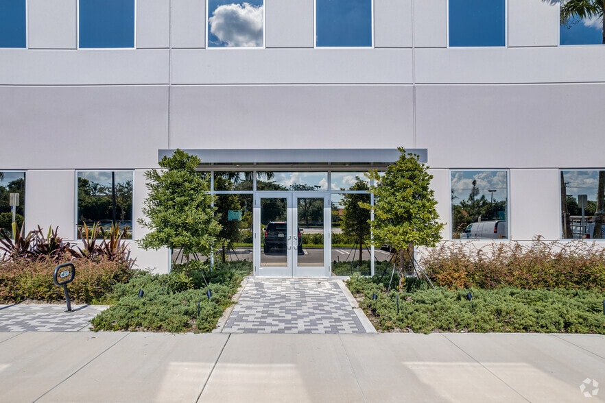 More Photos Of 3251 N State Rd 7, Margate Medical For Sale