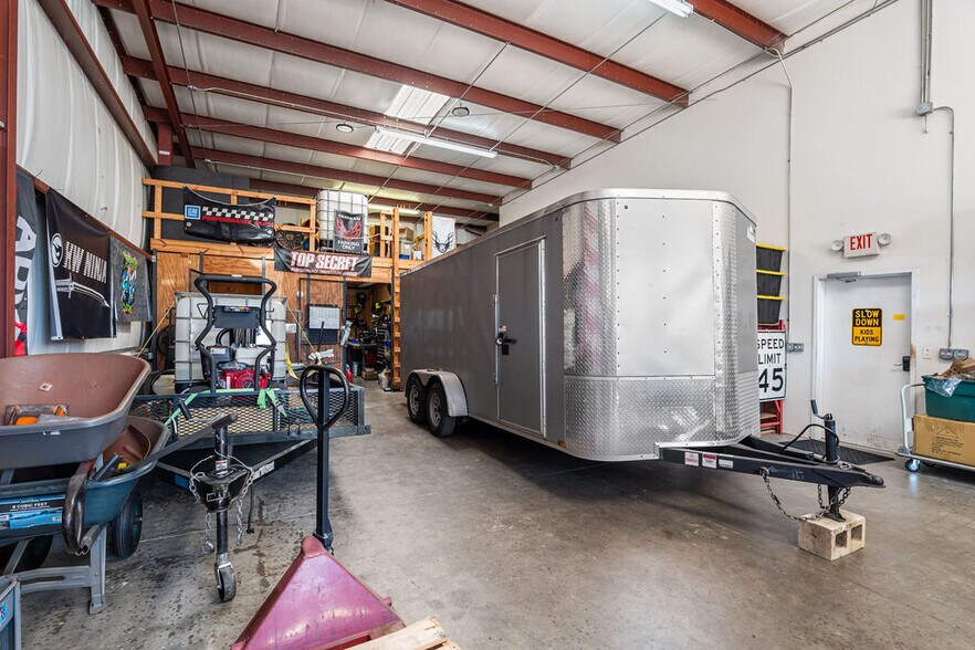 More Photos Of 4200 Dow Rd, Melbourne Warehouse For Sale