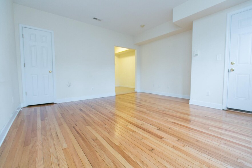 More Photos Of 6616 14th St NW, Washington Apartments For Sale
