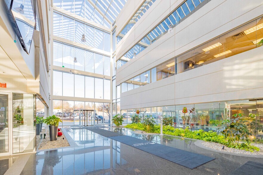 More Photos Of 25925 Telegraph Rd, Southfield Office For Lease