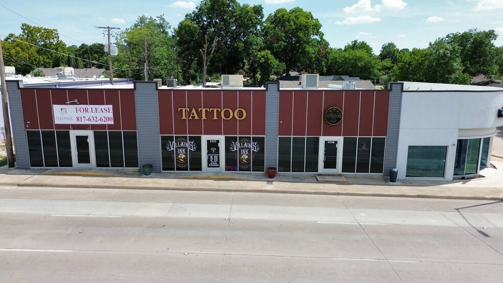 Primary Photo Of 1715-1721 W Berry St, Fort Worth Storefront Retail Office For Sale