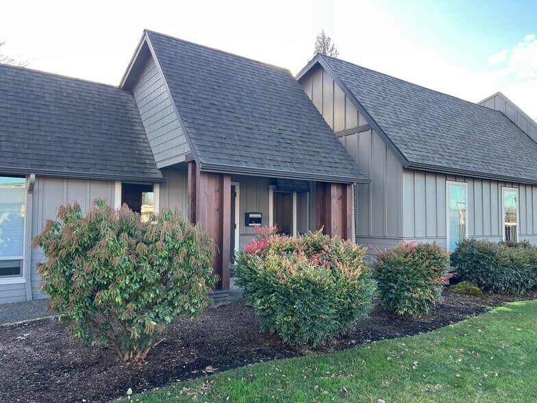 More Photos Of 8501 E Mill Plain Blvd, Vancouver Medical For Lease