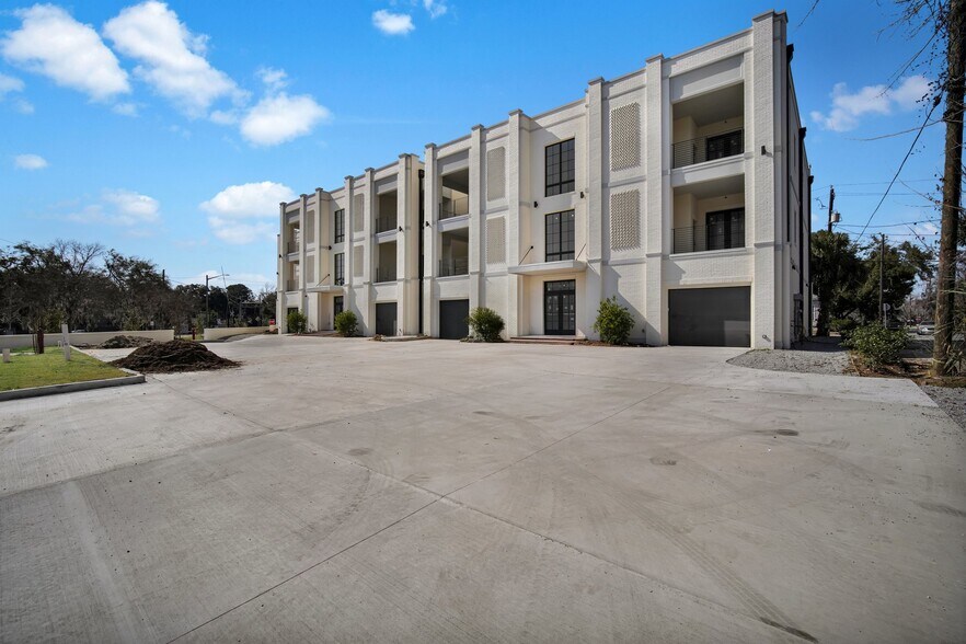 More Photos Of Habersham and 37th Street, Savannah Apartments For Lease