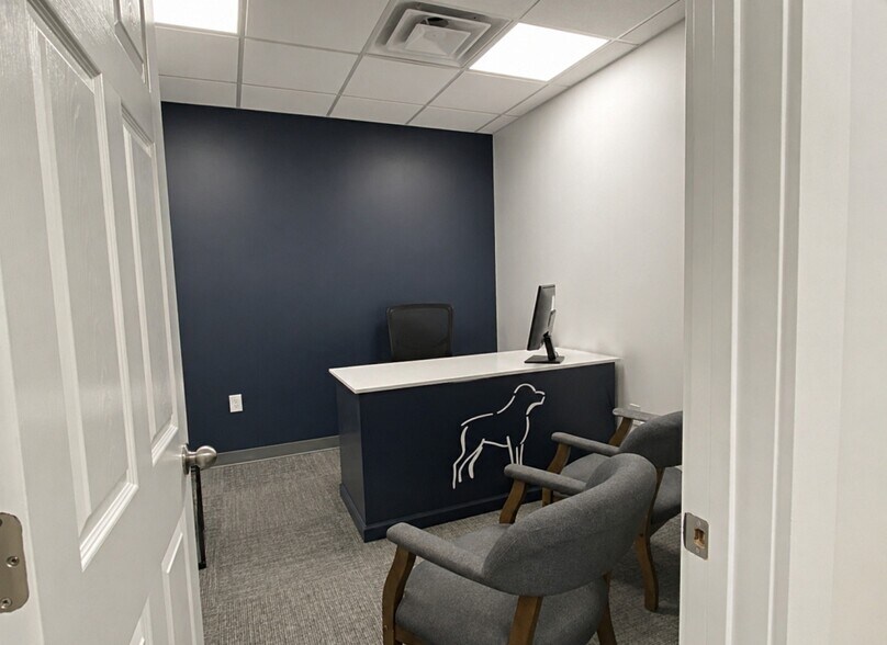 More Photos Of 1 Presidential Way, Woburn Light Distribution For Lease