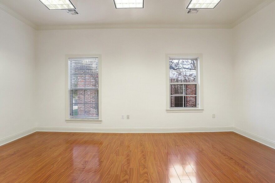 More Photos Of 10620 Timberlake Ave, Baton Rouge Medical For Lease
