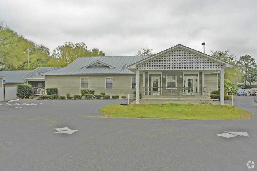 Primary Photo Of 4828 Davis Hwy, Pensacola Medical For Lease