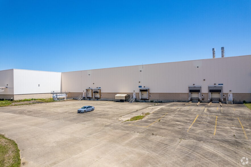 More Photos Of 7600 Antoine Blvd, Shreveport Unknown For Lease