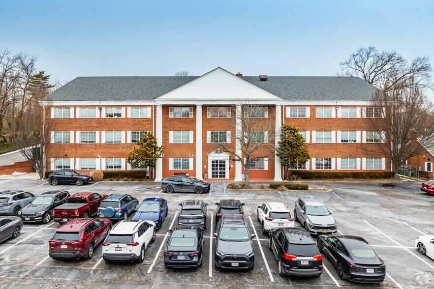 More Photos Of 575 Jericho Tpke, Jericho Office For Lease