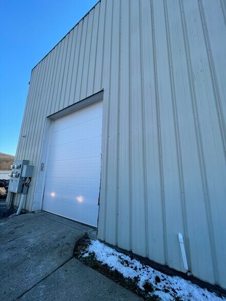 More Photos Of 63 Amity Rd, New Haven Storefront Retail Office For Sale