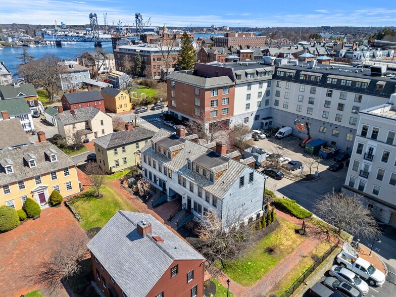 More Photos Of 409 The Hill, Portsmouth Hotel For Sale