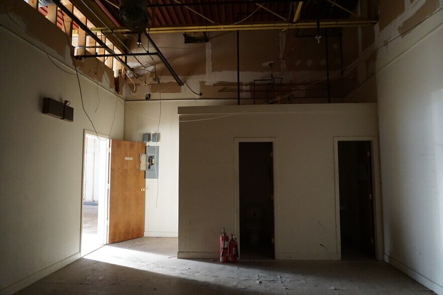 More Photos Of 220-228 Columbia Rd, Hanover Unknown For Lease