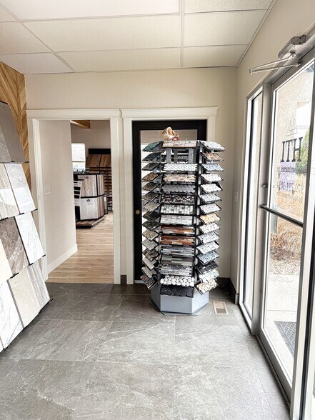 More Photos Of 1505 N Lincoln Ave, Loveland Storefront Retail Office For Sale