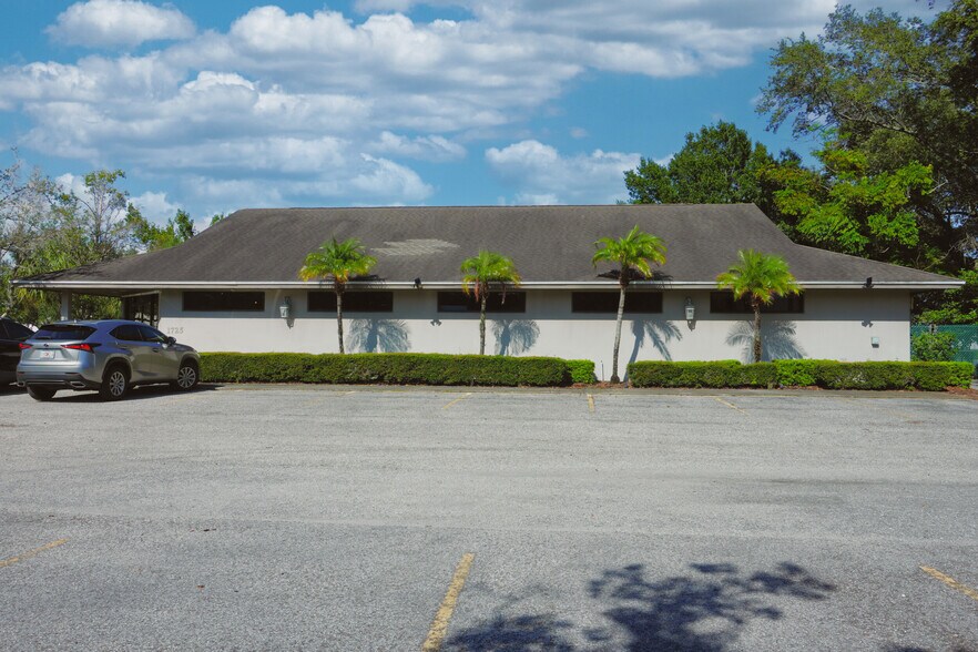More Photos Of 1725 Barber Rd, Sarasota Office For Sale