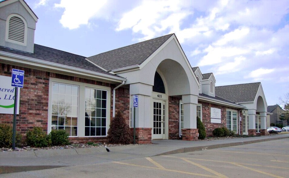 More Photos Of 7829 E Rockhill St, Wichita Office For Lease