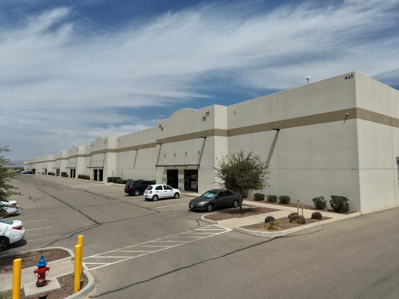 More Photos Of 445 Pan American Dr, El Paso Warehouse For Lease