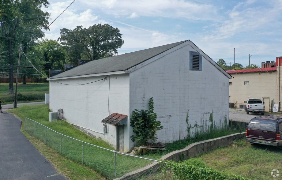 More Photos Of 3284 Cahaba Heights Rd, Birmingham General Retail For Sale