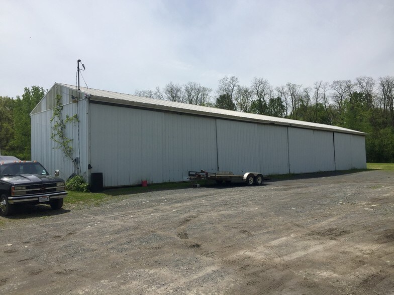 More Photos Of 1426 W River Rd, Waterloo Township Apartments For Lease