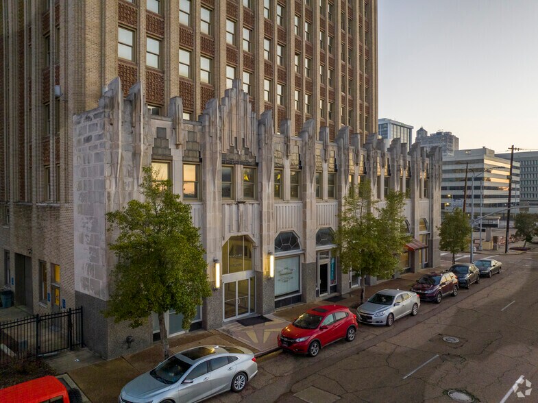 More Photos Of 127 S Roach St, Jackson Apartments For Lease