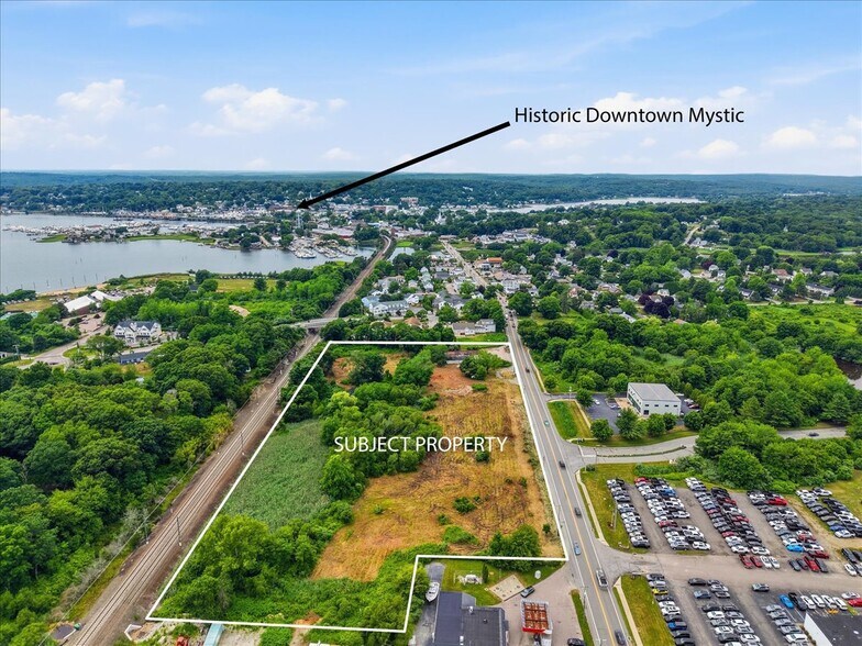 More Photos Of 16 Stonington Rd, Mystic Storefront For Sale
