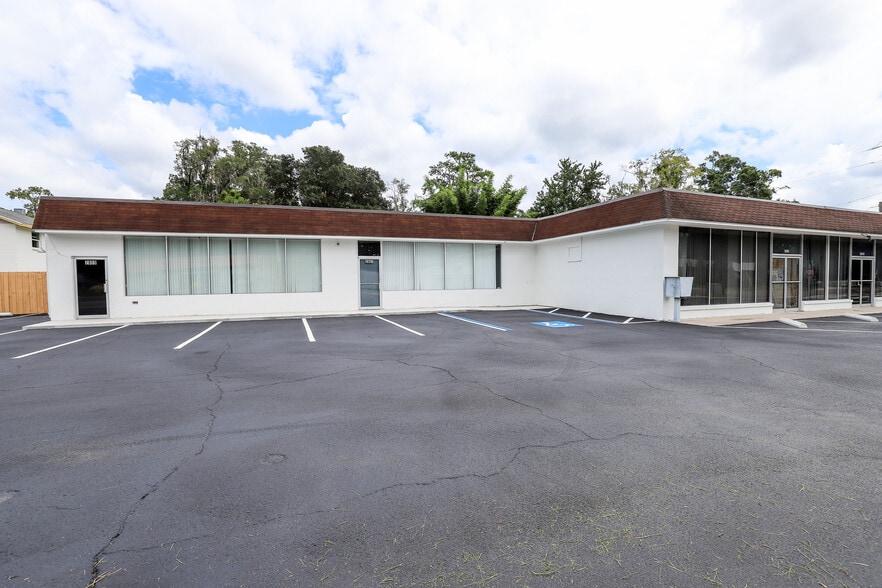 More Photos Of 2803 NW 6th St, Gainesville Freestanding For Lease