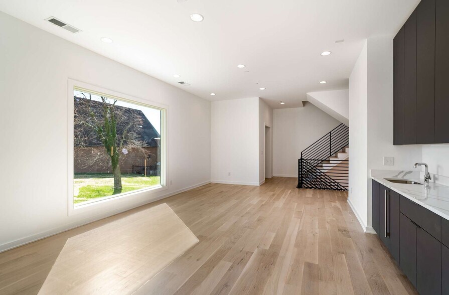 More Photos Of 1017 12th Ave S, Nashville Apartments For Sale