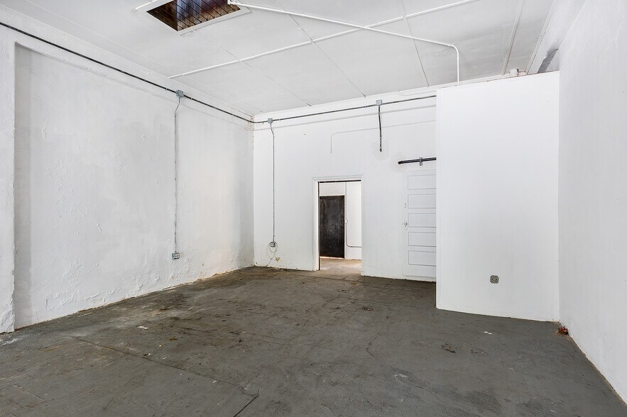More Photos Of 5628-5630 York Blvd, Los Angeles Storefront Retail Residential For Sale