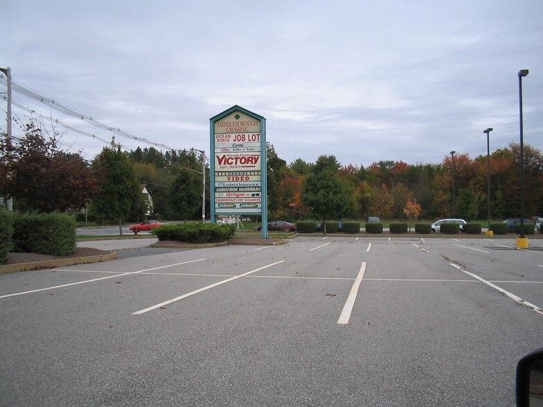 More Photos Of 8-10 Merchants Way, Middleboro Unknown For Lease