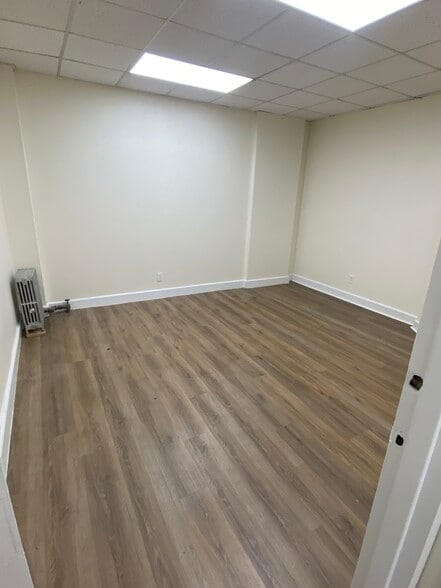 More Photos Of 370 E 149th St, Bronx Office For Lease