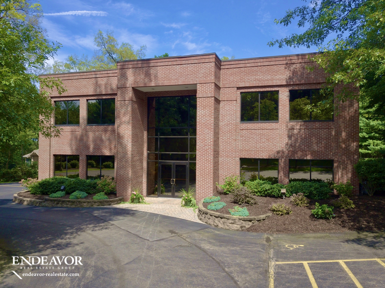 Primary Photo Of 160 Linden Oaks, Rochester Office For Lease