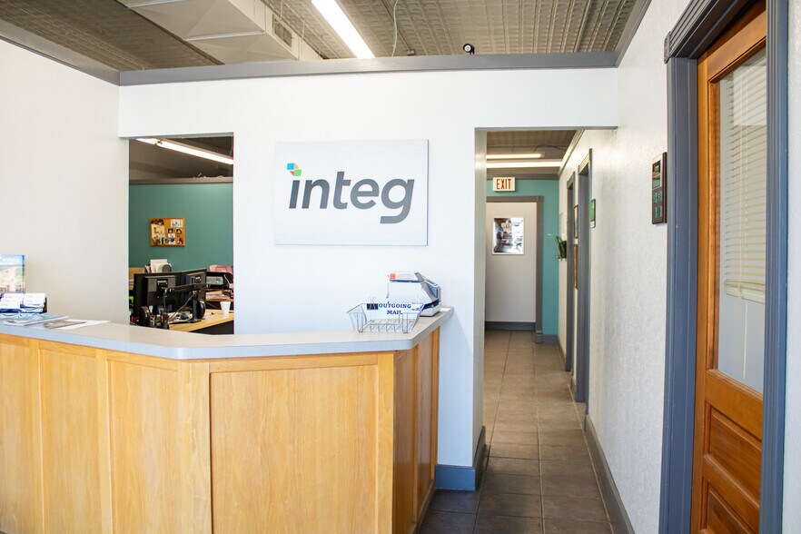 More Photos Of 123 William J Bryan Parkway, Bryan Warehouse For Sale