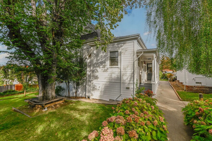 More Photos Of 68 Church Hill Rd, San Andreas Flex For Sale