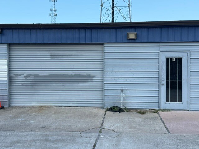 More Photos Of 14 Utility Dr, Palm Coast Industrial For Lease