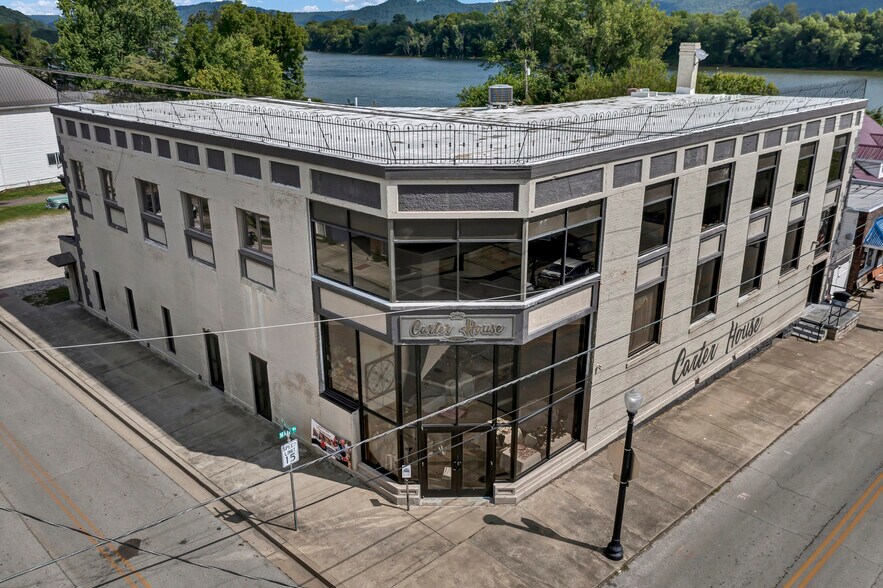 More Photos Of 12 W Second St, Vanceburg Storefront Retail Residential For Sale