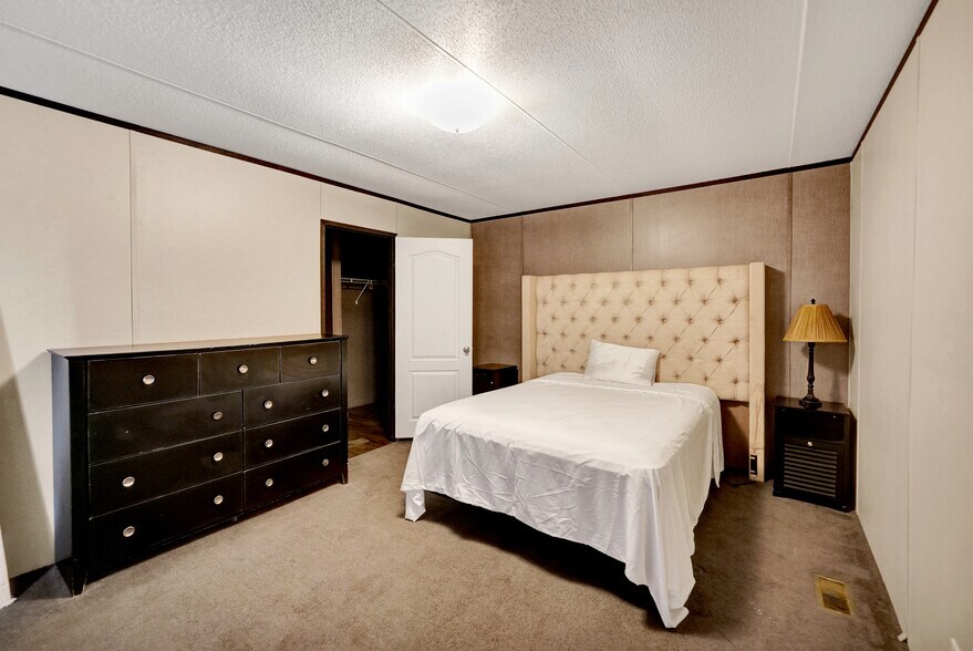 More Photos Of 8501 N FM 1788, Midland Warehouse For Sale