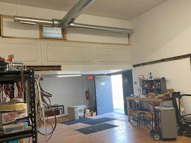 More Photos Of 6332 Roosevelt Rd, Oak Park Loft Creative Space For Sale