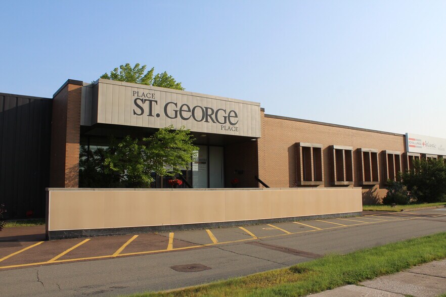 More Photos Of 653 St George Blvd, Moncton Warehouse For Lease